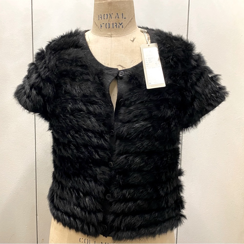Monari cropped fur top with buttons - Picture 2 of 12
